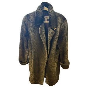 VINTAGE Faux Fur Animal Print Knee Length Coat, who wants to be a Mob Wife?!